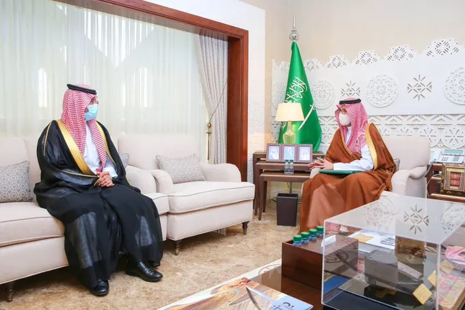 نائب أمير الشرقية يشيد باستراتيجية النقل
