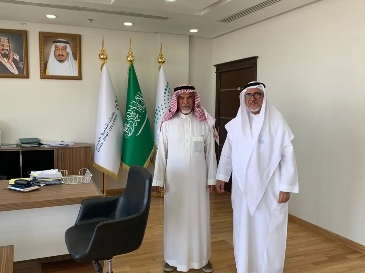 أكاديميان يتبادلان الغزل بين “شنقيط” و “الرياض”.. شعراً