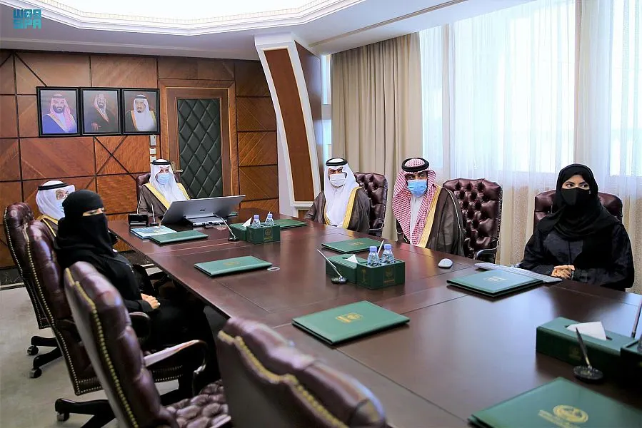أمير الشرقية يوجه بتكثيف التوعية البيئية والحد من مظاهر التلوث