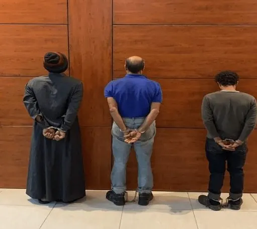 3 سوريين تخصصوا في سرقة السيارات وبيع قطعها “سكراب”