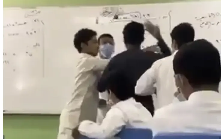 جدة.. مشاجرة طالبي متوسطة تنتهي بموت أحدهما