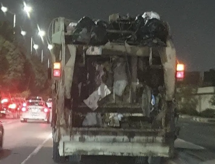 “السيارة الجيفة” تحرك غضب رئيس النظافة السابق في بلدية القطيف