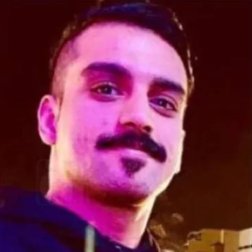 صدمة ما بعد الصدمة.. شاعرية محمد المُلّا وصفت طريقة وفاته قبل سنة