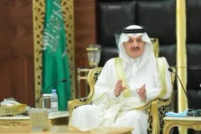 أمير الشرقية يصلّي العيد في الخبر ويستقبل المهنئين في الدمام