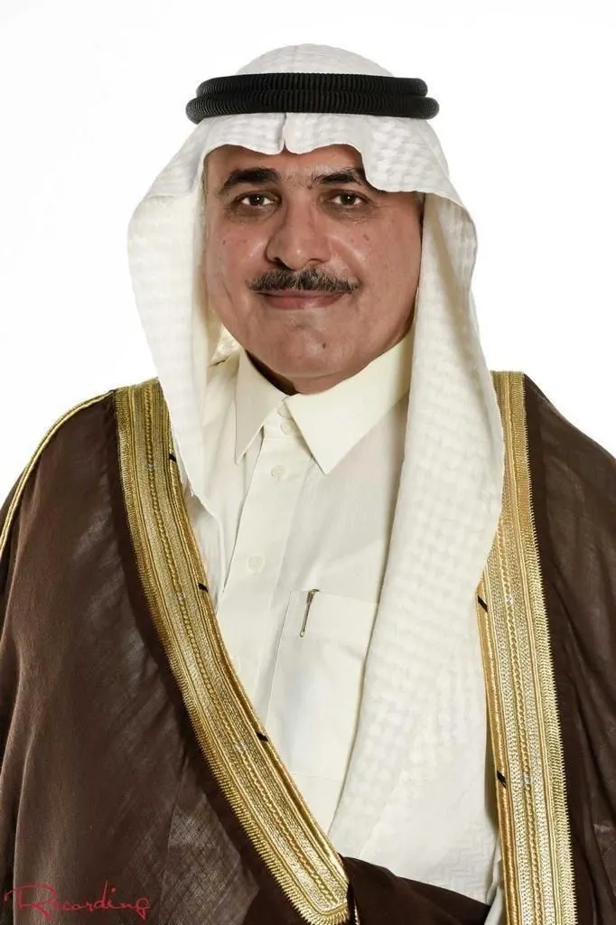 في معرض الرياض.. نصرالله يُعيد الخطي شاعر القطيف إلى الواجهة