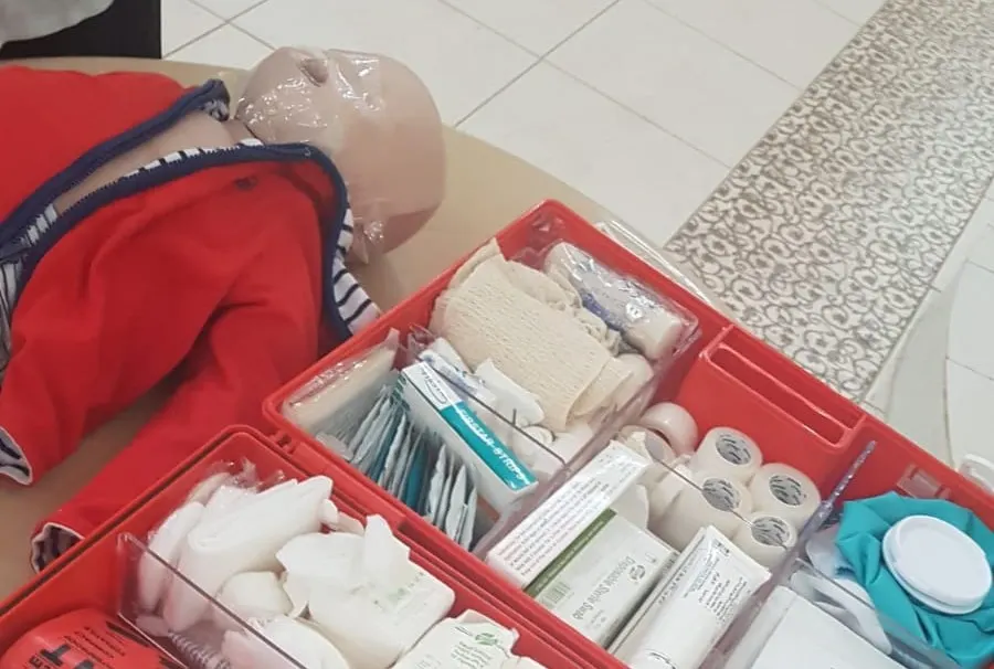 تاروت.. طالبات الثانوية يتدرّبين على الإسعافات الأولية