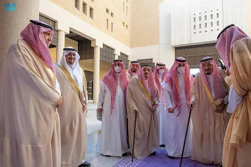 الملك يحنّ إلى ماضي 57 سنة في إمارة الرياض