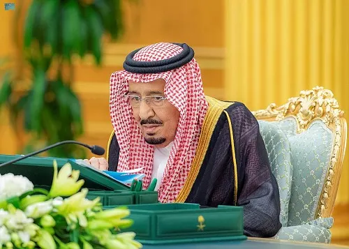 مجلس الوزراء: تعديل مدة الإقامة لجميع تأشيرات الزيارة إلى 3 أشهر