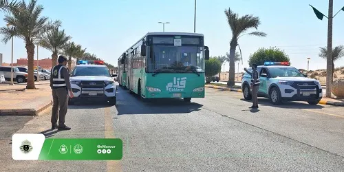 منفذ سلوى.. جماهير الأخضر تتفاءل بالنصر