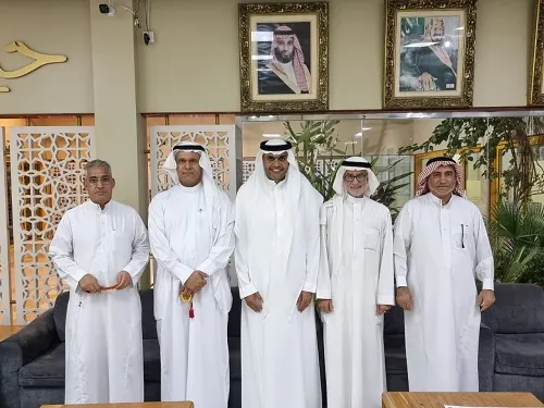“كلنا أهل”.. فريق خماسي يواجه التعصب الرياضي في القطيف