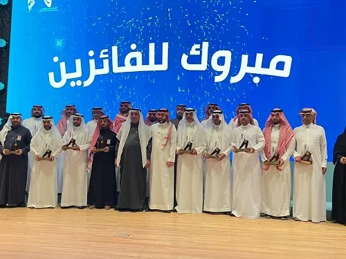 القرني بعد جائزة الأمين: نجحنا بكفاءة الزملاء في بلدية القطيف