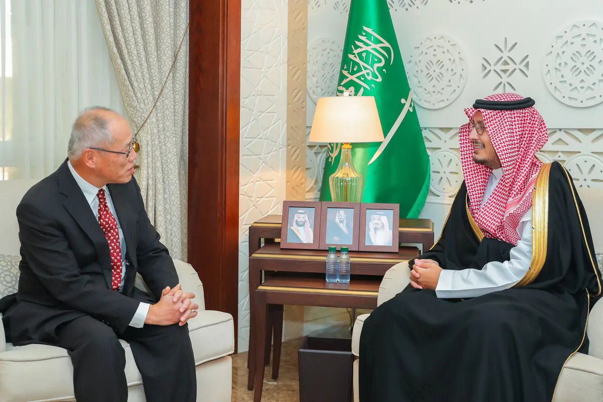 نائب أمير الشرقية يستقبل السفير الياباني