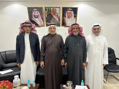 خيرية تاروت تستعين بالشعر والأدب لدعم العطاء