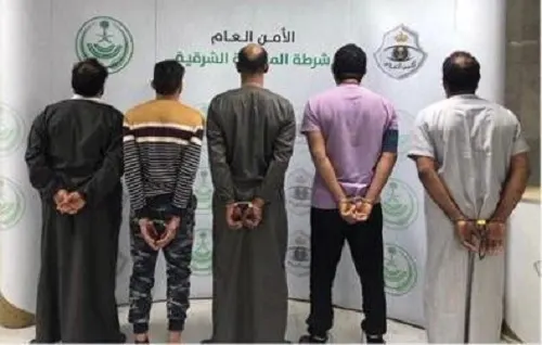 تم القبض.. سرقوا سيارتين من الدمام واستخدموها للسرقة في الأحساء