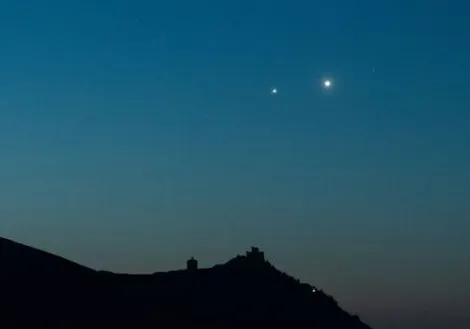 بعد غروب اليوم.. “الزهرة” اقترب بـ “نبتون”