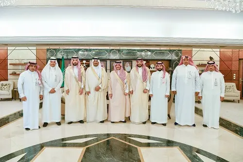 أمير الشرقية يطلع على أداء فرع وزارة الرياضية