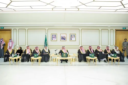 أمير الشرقية: المنطقة عندما تتميز فهي تتميز بأبنائها وبناتها