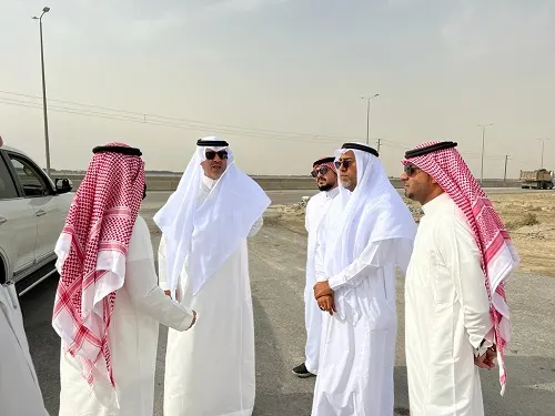 رئيس بلدية القطيف يتفقد مشاريع صفوى وتوابعها