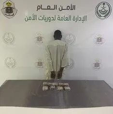 سوداني يُخبئ 1349 حبة ممنوعة في سيارة
