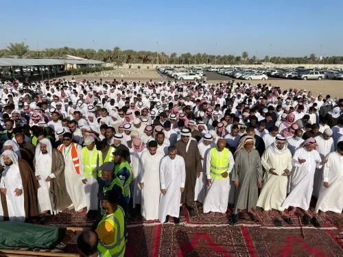 [فيديو] تحديث: المبرّز تُشيّع ضحايا حادث الشاحنة الأربعة