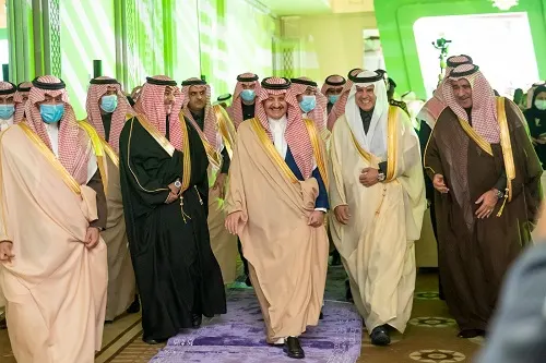 الأول من نوعه في السعودية.. أمير الشرقية يُطلق “إطعام إكسبريس”