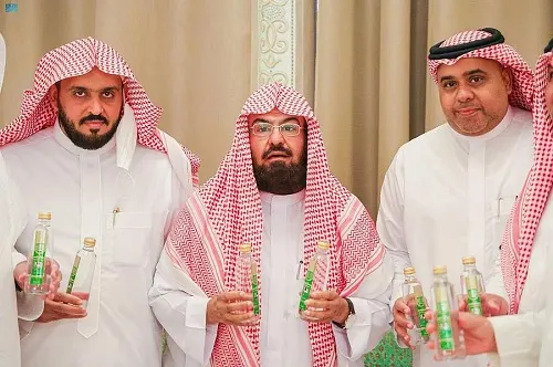 عبوات جديدة لماء زمزم