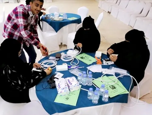 أم الحمام.. 20 رجلاً وامرأة يتعرفون الى التعامل الآمن مع “الكهرباء”