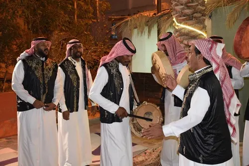 “صالون أدب” في دارين