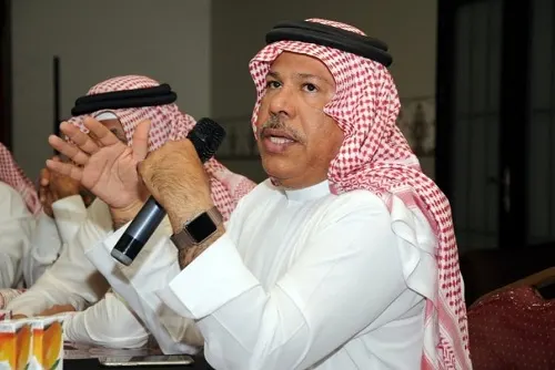 عبدالله العوامي.. مصرفيّ بدأت معرفته بـ “الفلوس” من “خرجية قرشين”