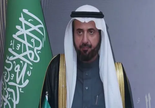 وزير الحج: إتاحة العمرة لكل التأشيرات وإلغاء شرط المحرم للمرأة