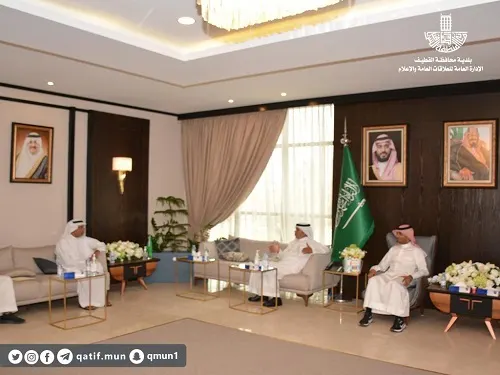 مطالب أهالي القديح والملاحة أمام رئيس بلدية القطيف