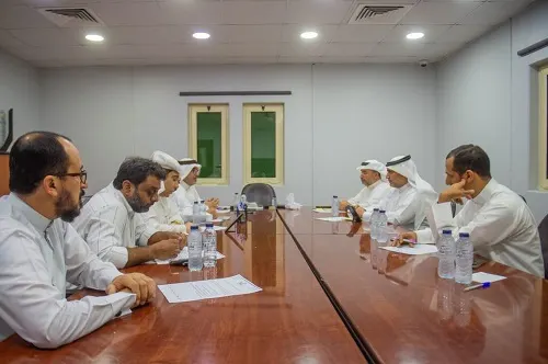 نادي الابتسام يدفع نصف تكلفة برنامج العودة إلى المدارس