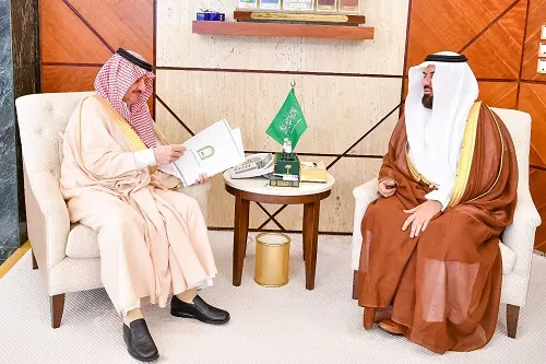 أمير الشرقية يبارك إطلاق برنامج الدورة العلمية الموحد