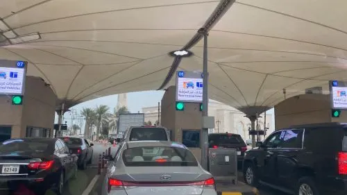 جسر البحرين.. القبض على باكستاني حاول تهريب اثنين من جنسيته