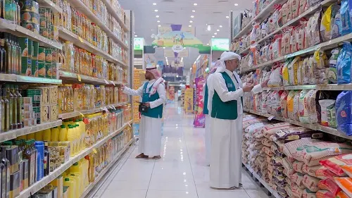 “التجارة” تُطمئن الناس: سلع رمضان متوفرة