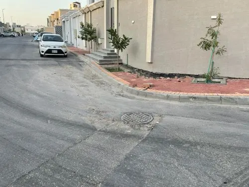 الأحساء.. هبوط أرضي يهدد “حلم العمر”.. و”بلدي” تدرجه في المشاريع المستقبلية