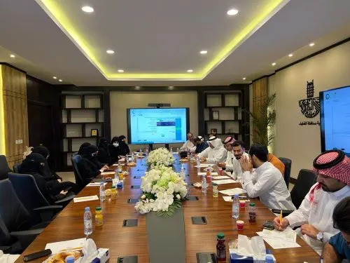 تدريب مراقبي بلدية القطيف على رصد التلوث البصري