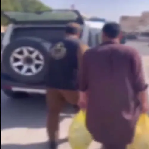 المتسولون الجدد يبيعون الماء مثل “السقايين”