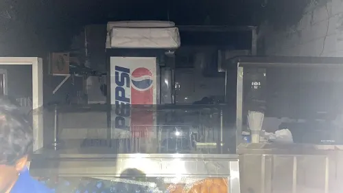 حريق بوفيه في صفوى.. والدفاع المدني يسيطر