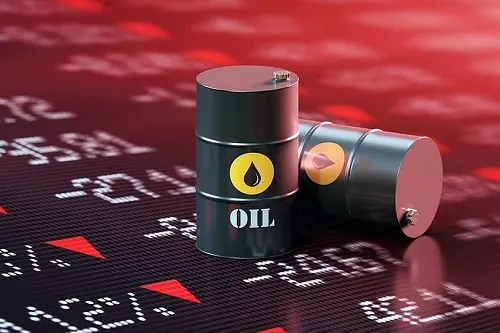 تعاملات آجلة.. تراجع طفيف في سعر “برنت”