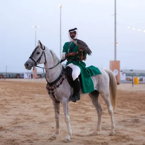 [صور] زوار سفاري بقيق يُراقصون الخيل