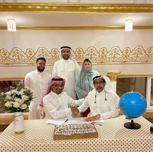 أبرز معالم القطيف معماراً.. برج البيات يبدأ العمل باتفاقية تشغيل