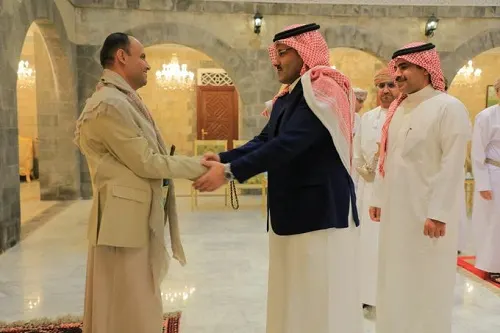 السفير آل جابر في صنعاء لتثبيت الهدنة