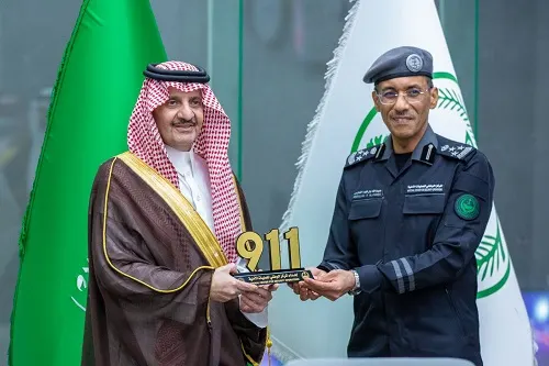 [صور] أمير الشرقية يطلع على خدمات 911.. ميدانياً