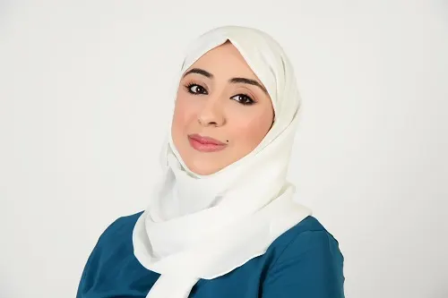 في سنابس.. هبة الحبيب تفتح ملفّ خرافات العلاج الطبيعي.. وحقائقه