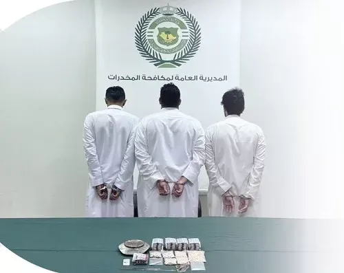 #بلغ_عنهم.. سقوط 21 مروجاً ومهرباً في 48 ساعة