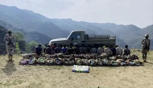حصيلة الجمعة.. 38 مروجاً ومهرباً للسموم في قبضة رجال الأمن