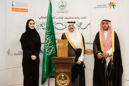 أمير الشرقية يسلم وحدات سكنية لمستفيدات الدور الإيوائية