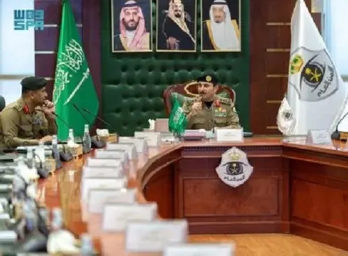 مدير الأمن العام يؤكد رفع مستوى الجاهزية والإعداد لخطط الحج