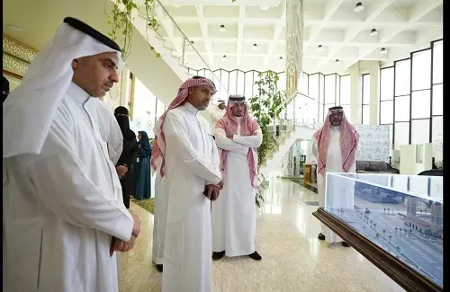 126 مليون ريال زيادة إيرادات.. الغانمي يطلع على إنجازات “بر الشرقية”